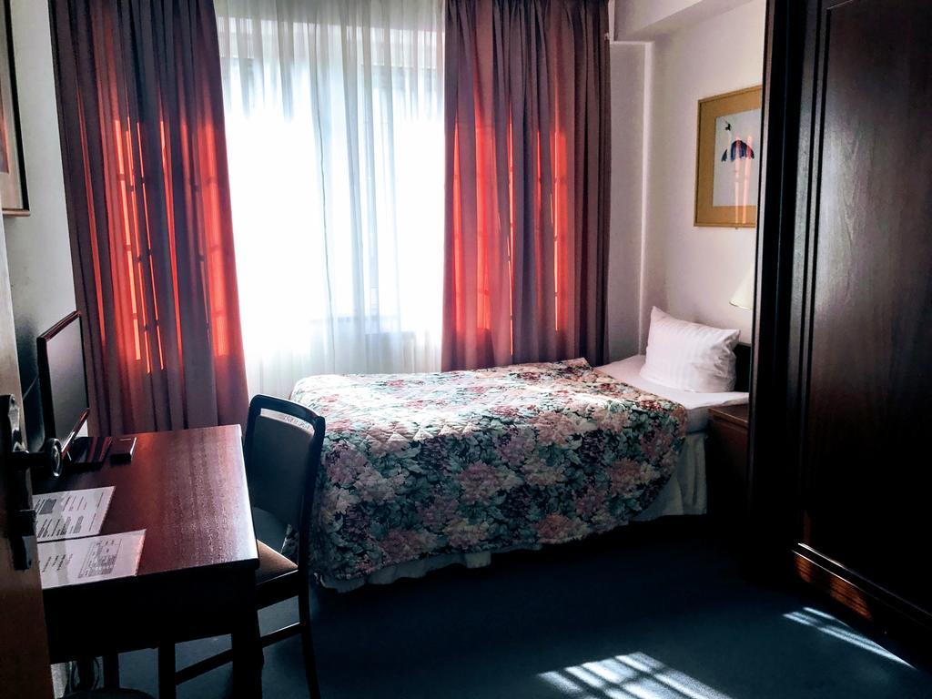 Hotel Koelner Hof Dormagen Buitenkant foto