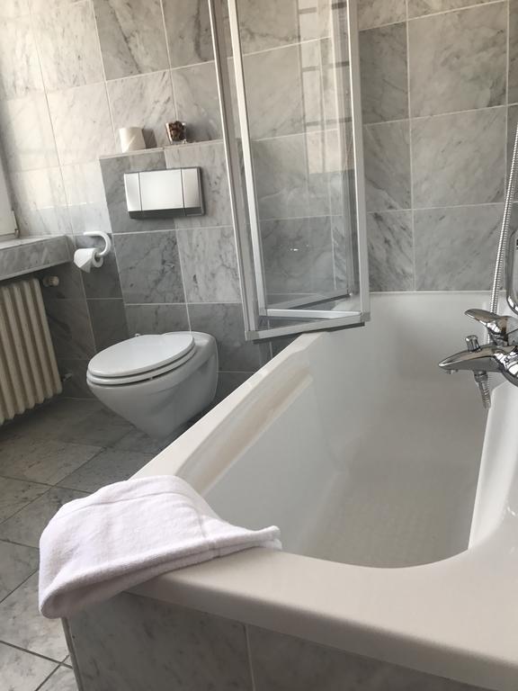 Hotel Koelner Hof Dormagen Buitenkant foto